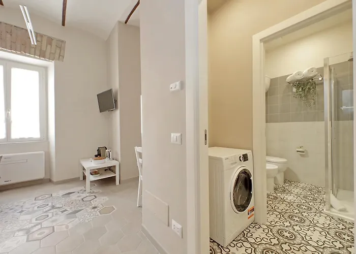 Cozy New Flat Near The Station! Rom