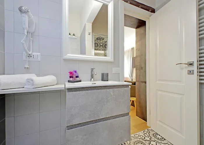 Apartment Cozy New Flat Near The Station! *